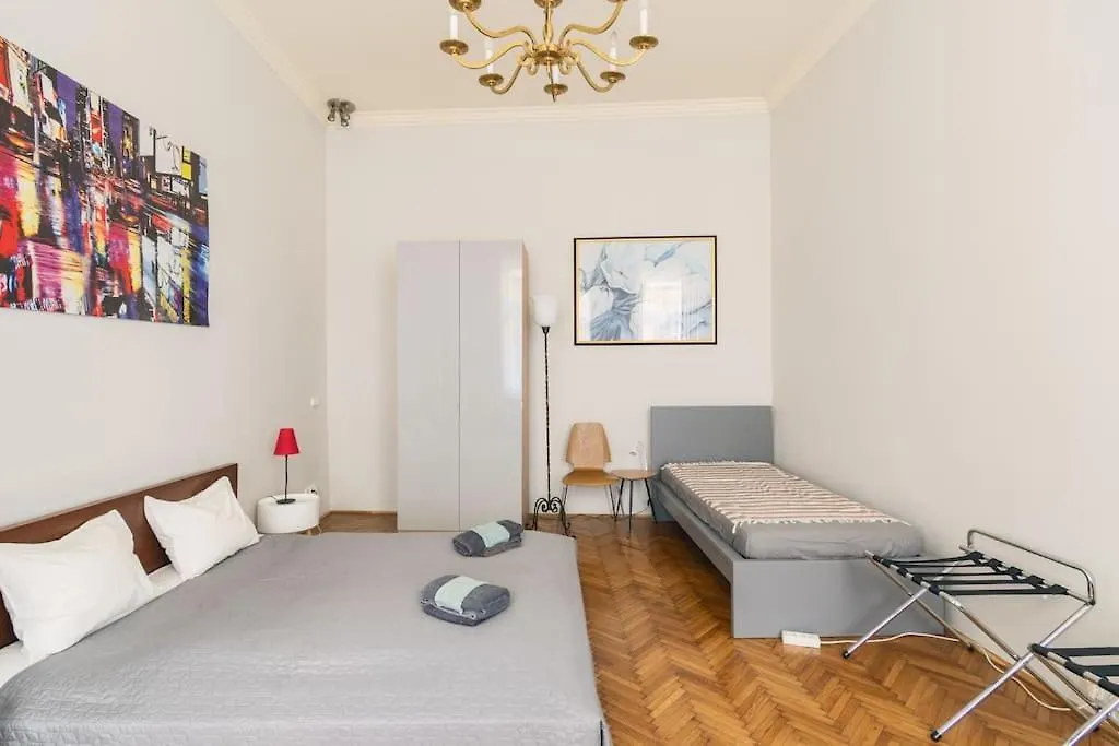 Stylish,Large & Bright Loft In City Center By Nw Budapest 0*,  Hungary